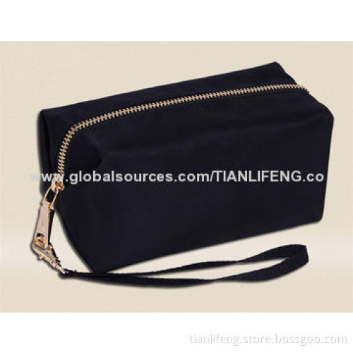 Classic Cosmetic Bag, Measures 16*8.5*8.5cm